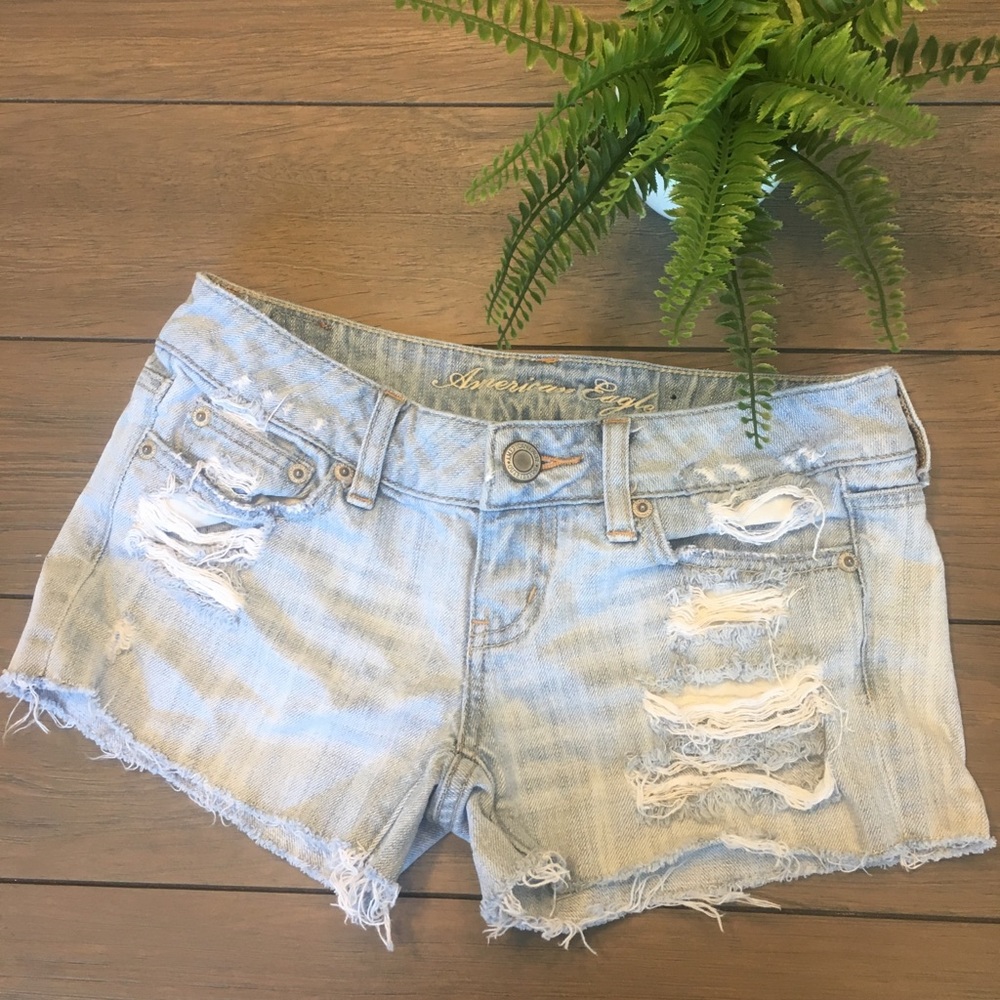 American Eagle distressed denim shorts